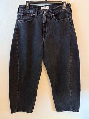 Abercrombie Curve Love Mid Rise Barrel Jean